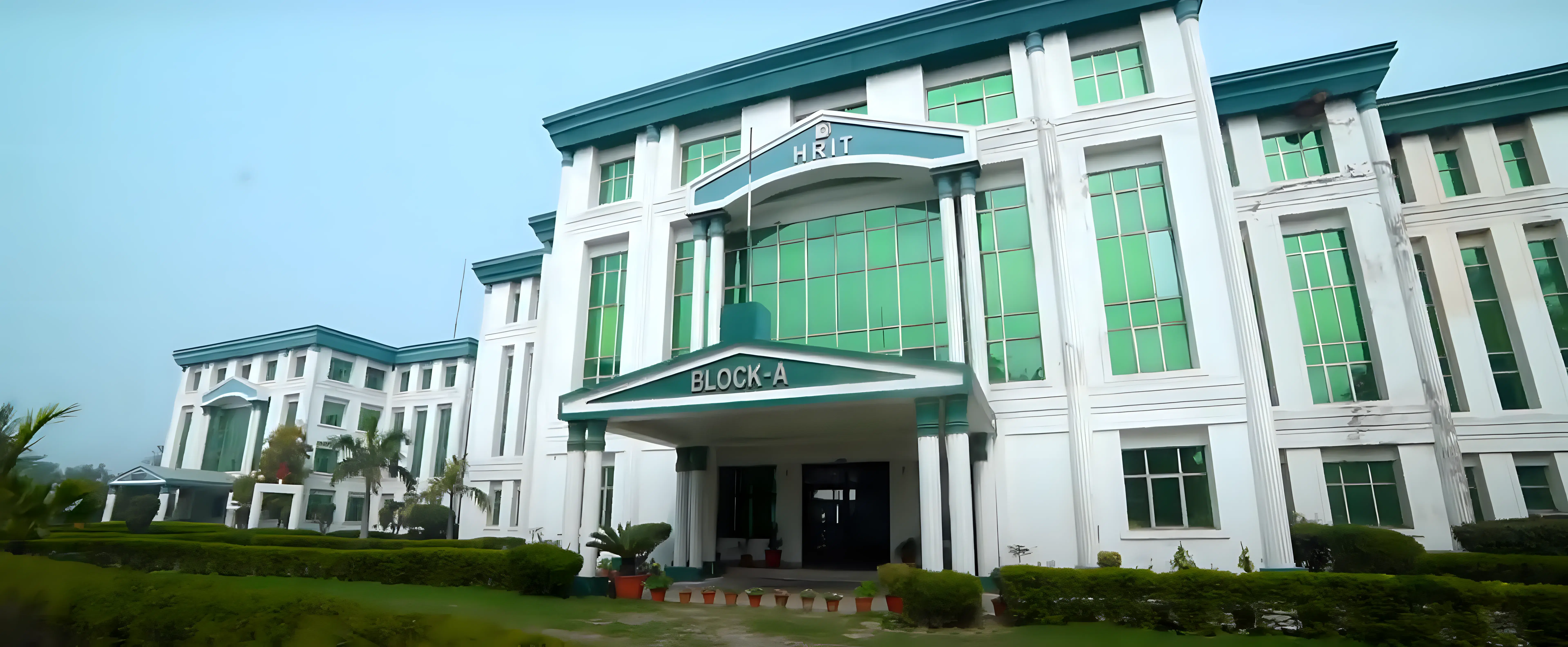 B.Tech AI & ML at IST HRIT University | Industry-Focused Program